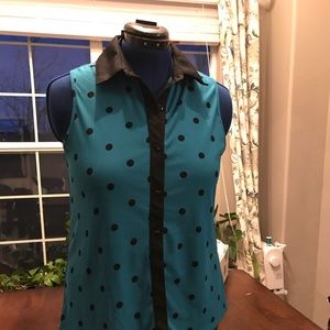 Cute Teal w/ Black polka dots Top